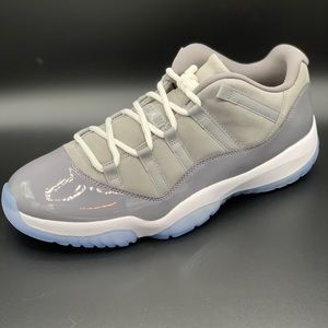 Jordan 11 low cool grey